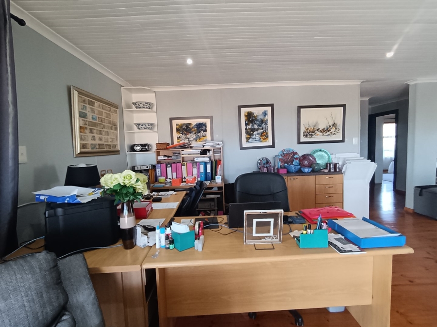 3 Bedroom Property for Sale in Stilbaai Wes Western Cape